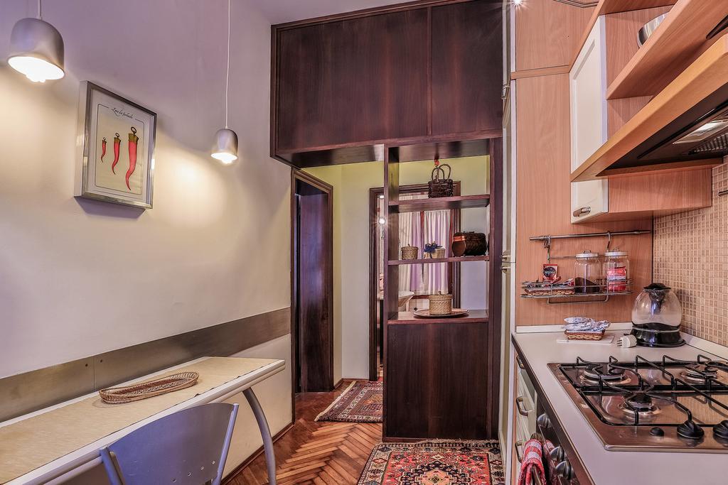 Venice Dream House Room photo